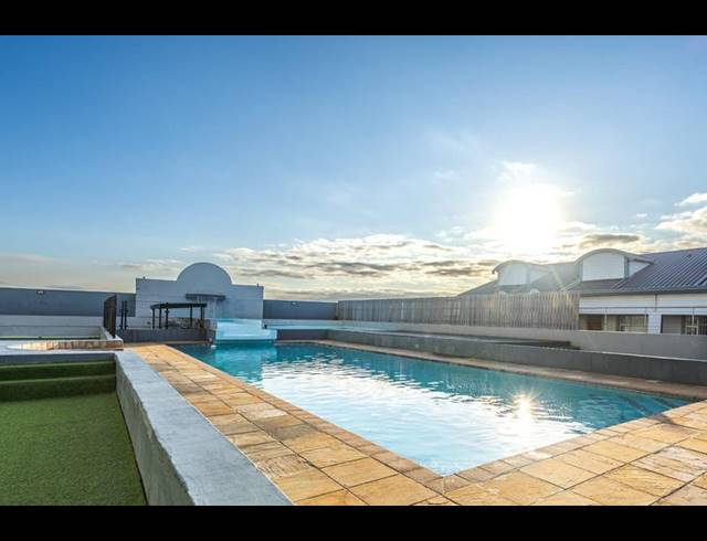 2 BEDROOM APARTMENT FOR SALE IN UMHLANGA RIDGE